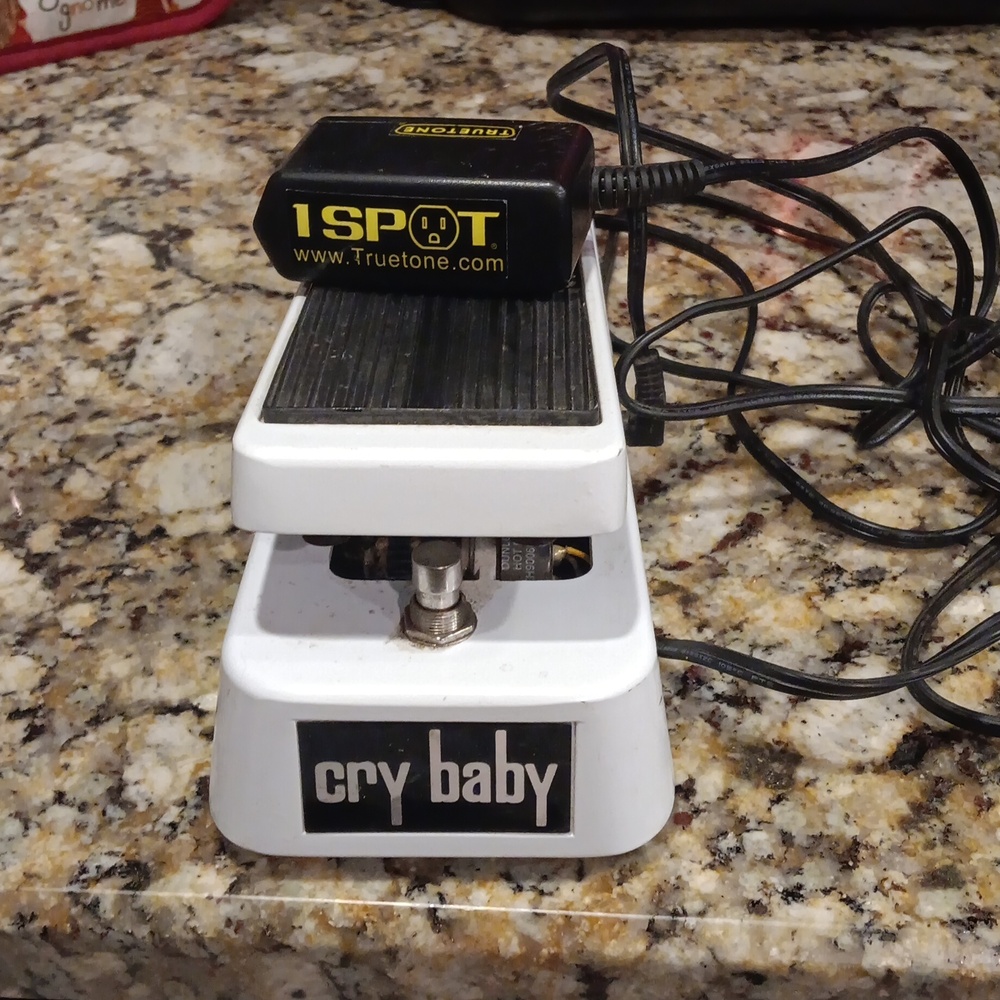 Guitar  cry baby